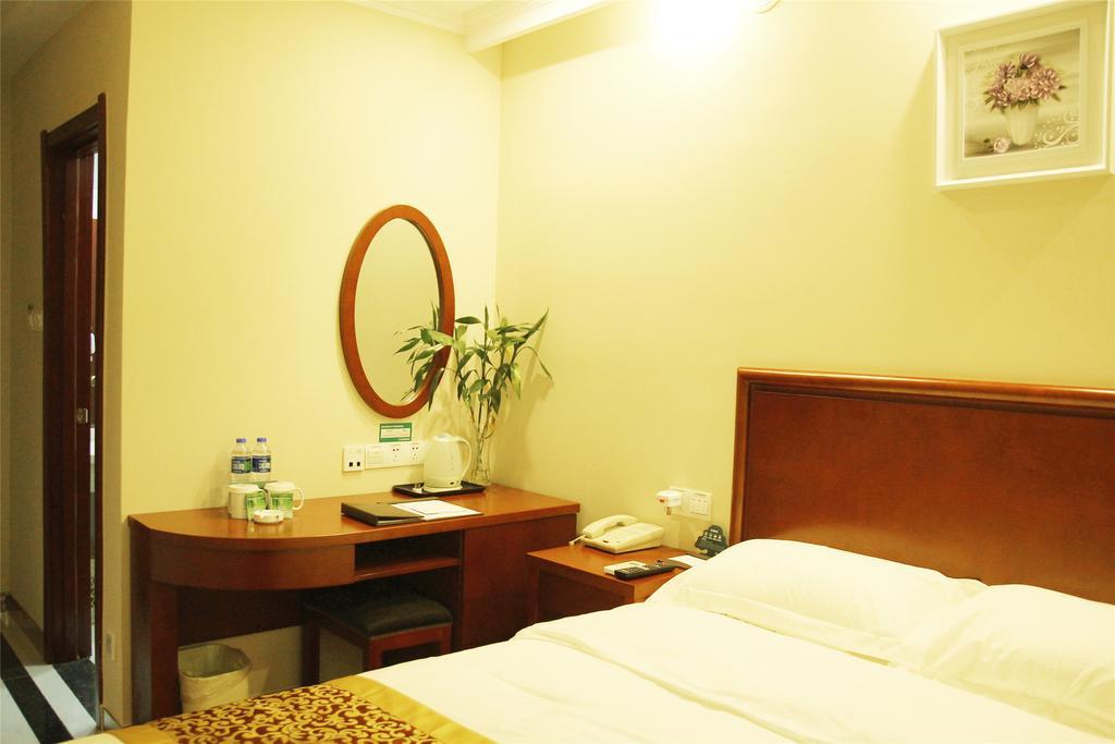 Greentree Inn Dongguan Houjie Business Hotel Εξωτερικό φωτογραφία